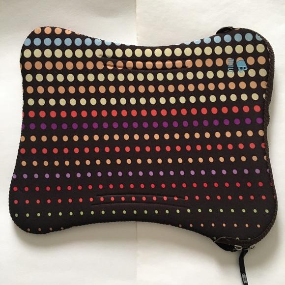 Laptop Zip- Up Sleeve 💻 - Picture 2 of 5